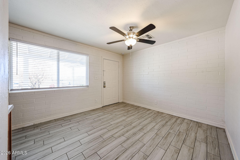 13034 N 21st - Photo 7