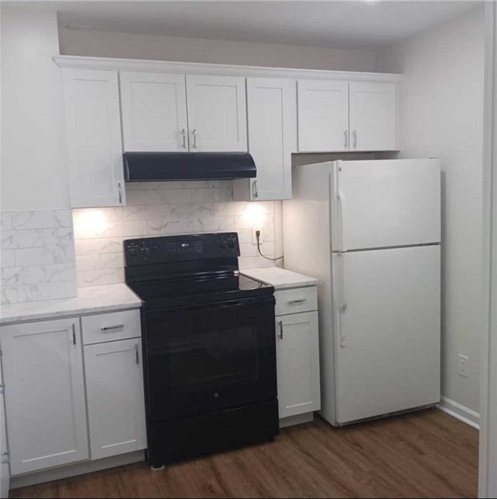 3689 Nw 94th Avenue - Photo 3