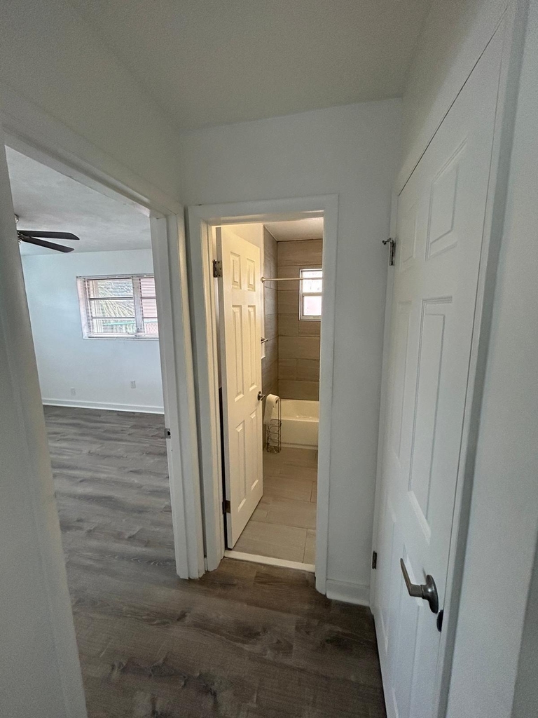 7624 Pembroke Road - Photo 5