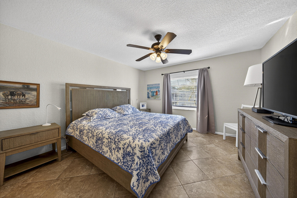 6457 Bay Club Drive - Photo 1