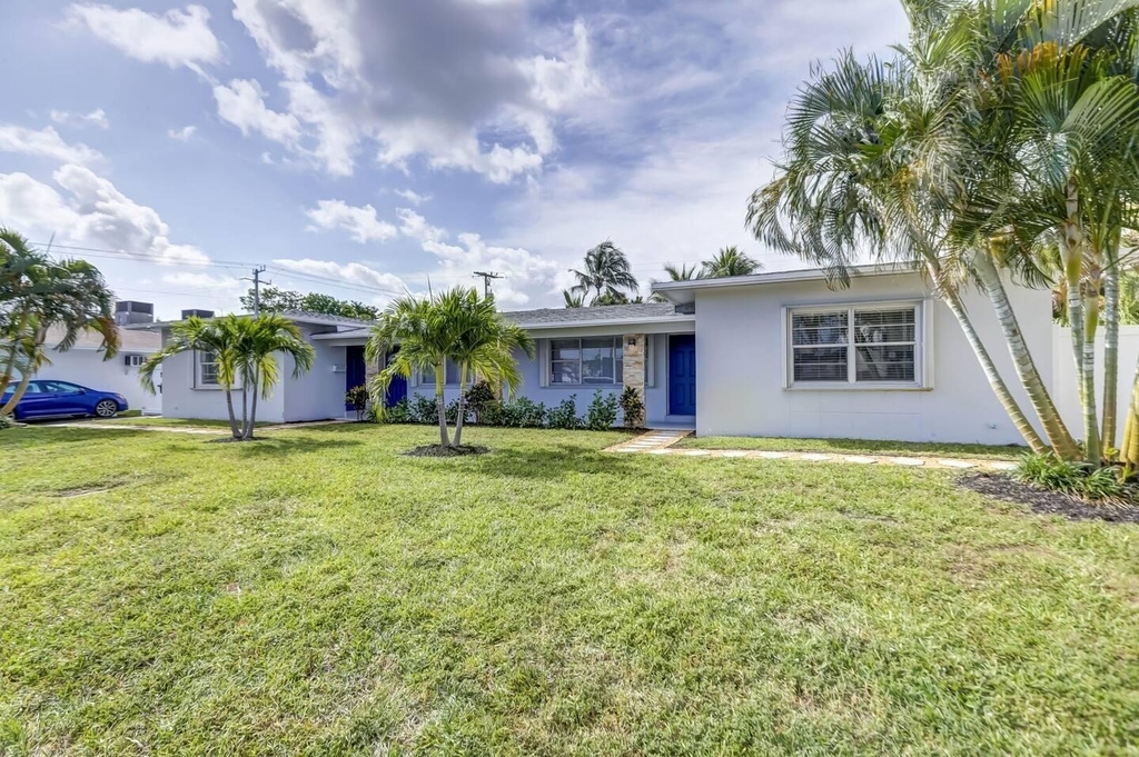 2740 Ne 30th Place - Photo 5