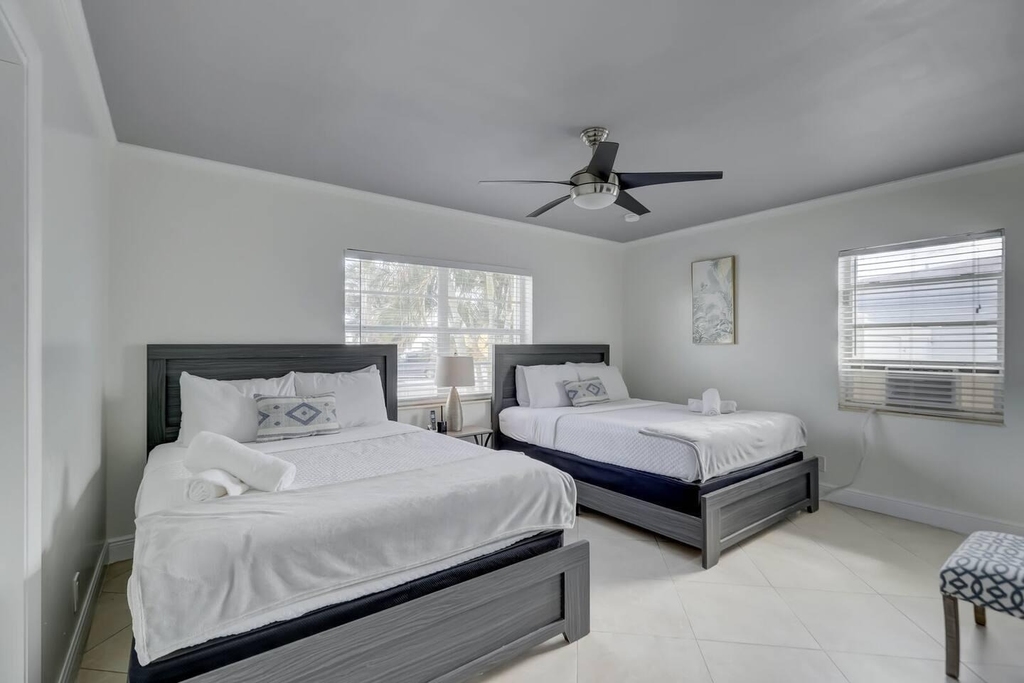 2740 Ne 30th Place - Photo 19