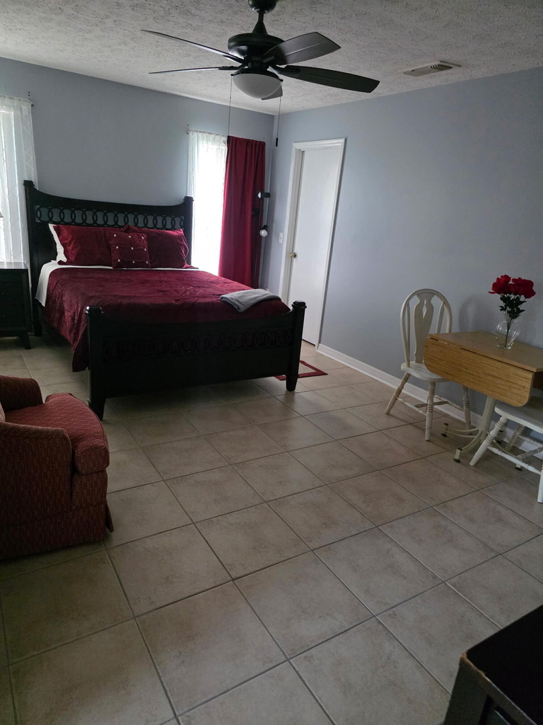 519 Nw Marion Avenue - Photo 2