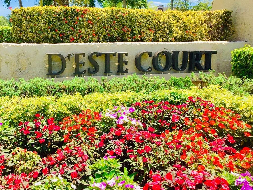 4236 Deste - Photo 0