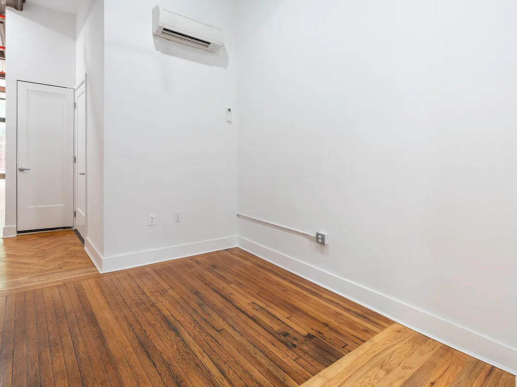 218 West 108th Street - Photo 4