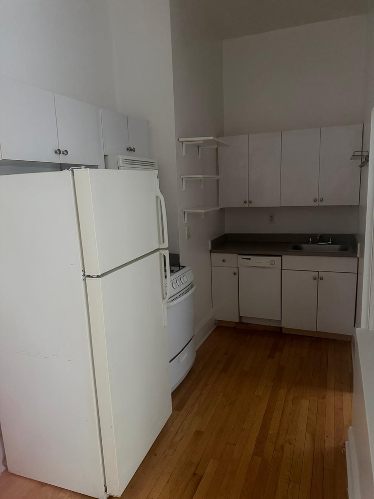 W 159th St / St Nicholas Avenue  - Photo 0