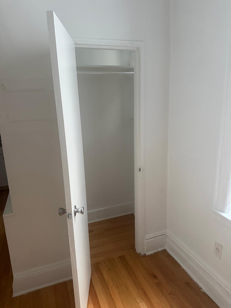W 159th St / St Nicholas Avenue  - Photo 5