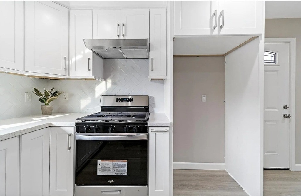 2720 E Melissa - Photo 0
