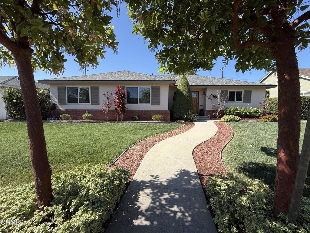 453 Eastwood Drive - Photo 0