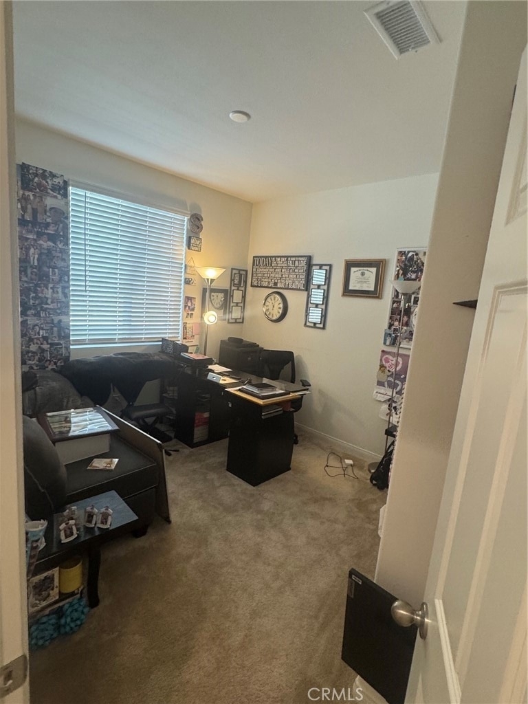9509 Venetian - Photo 14