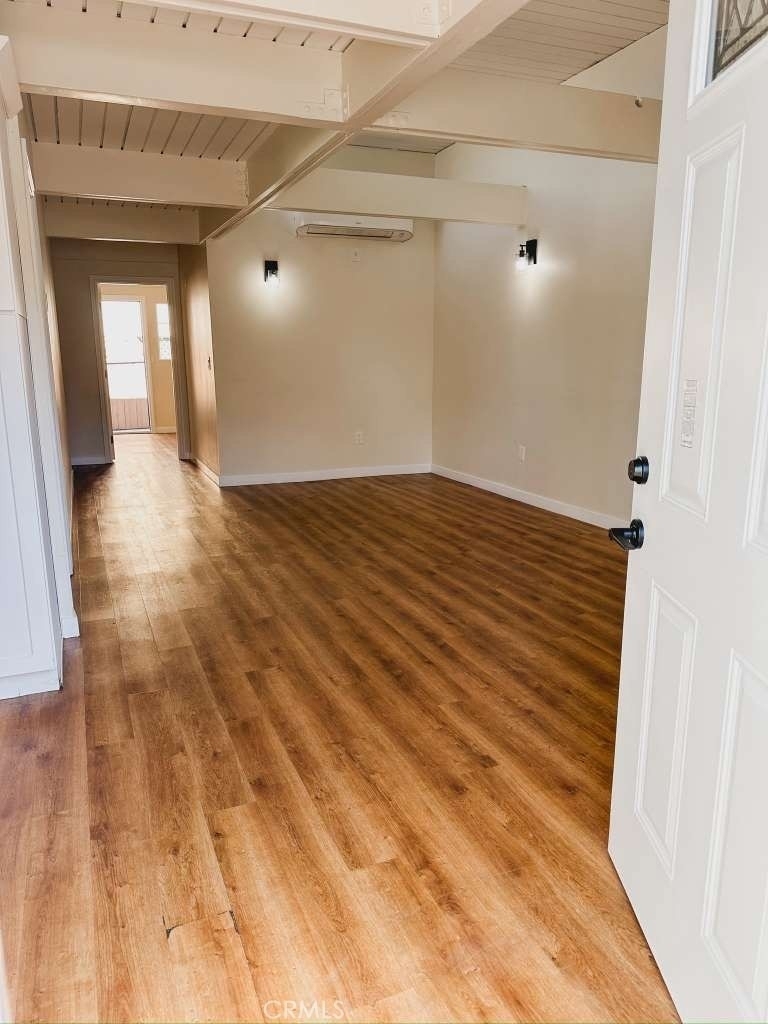 11571 Archwood Street - Photo 6