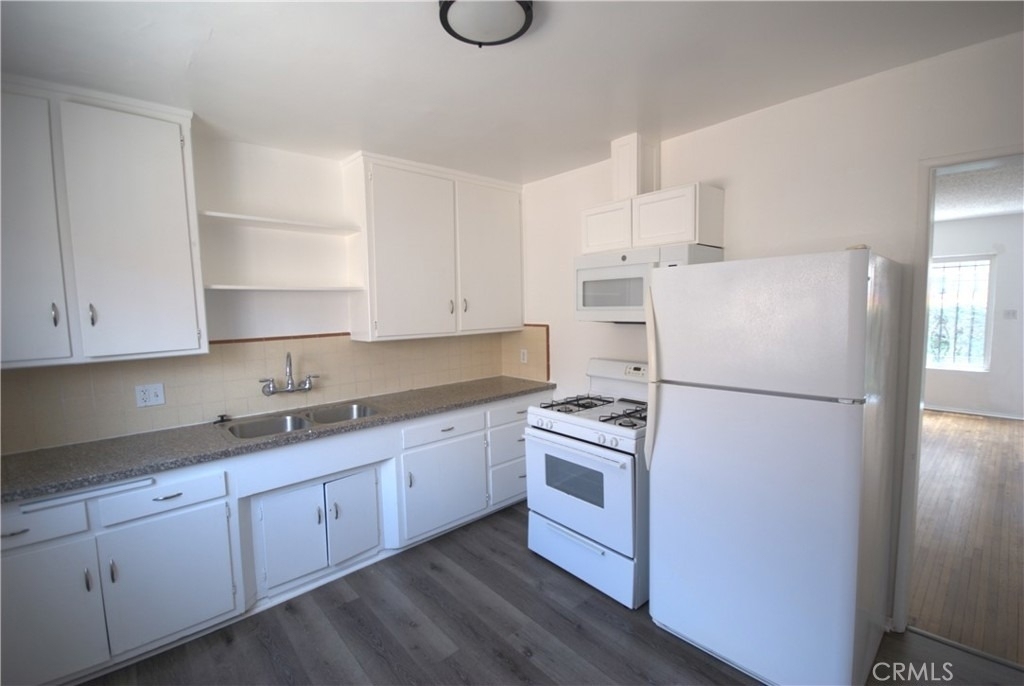 6821 11th Avenue - Photo 18