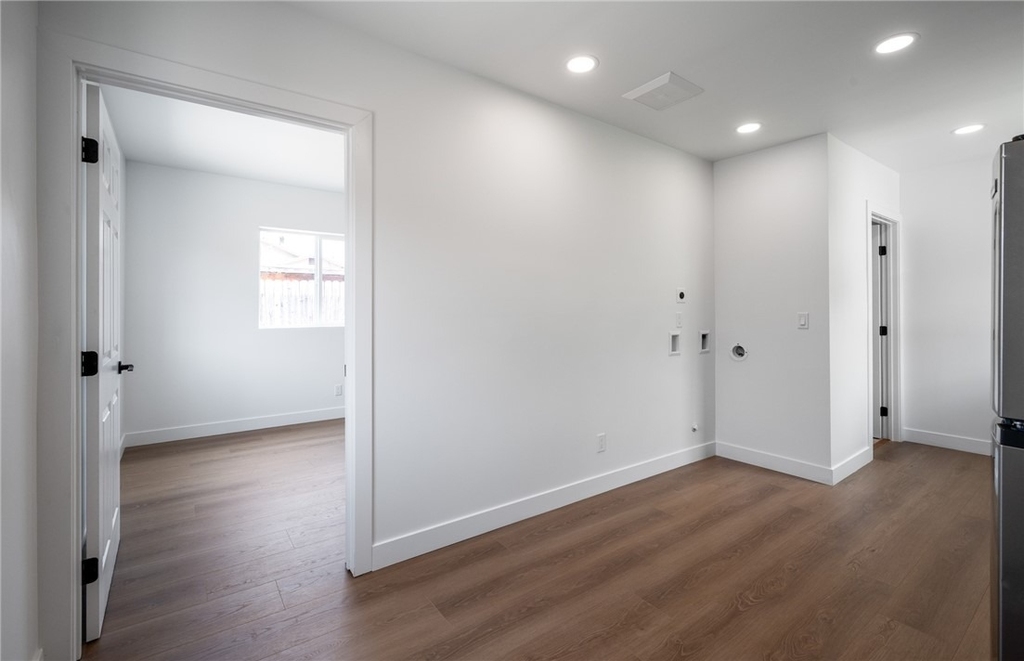 745 1/2 W 106th Street - Photo 8