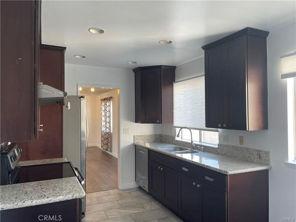 5770 Laguna - Photo 4