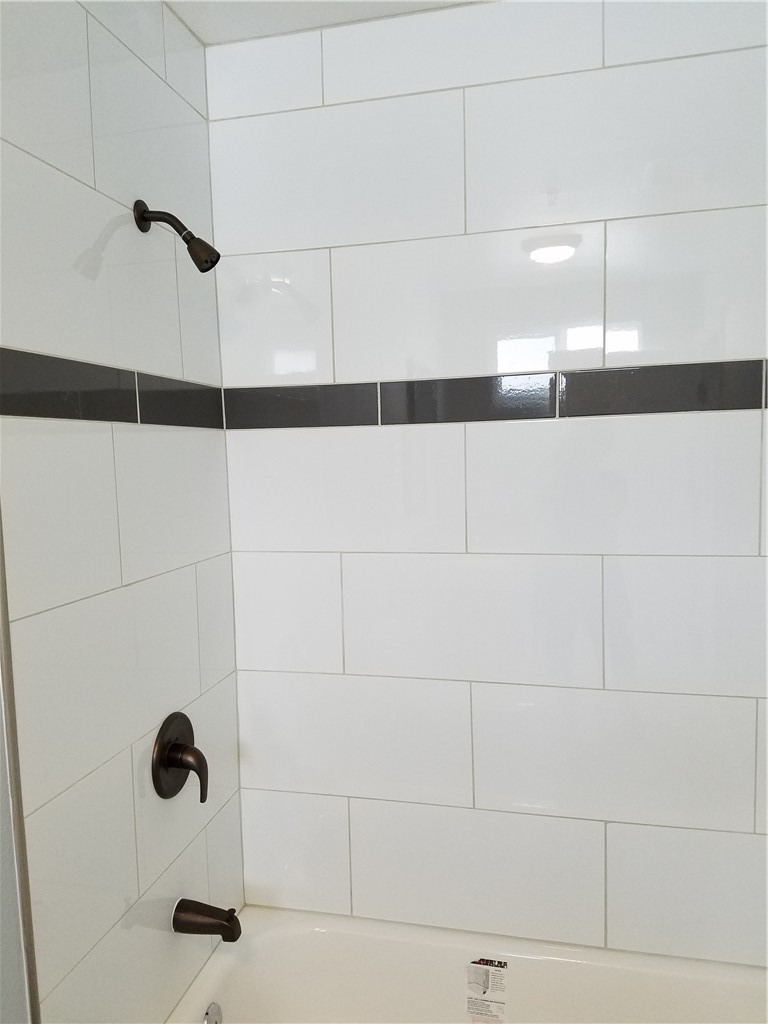 706 W 104 Th Place - Photo 5