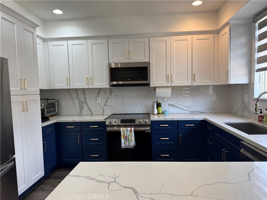 2271 Yarbough - Photo 3