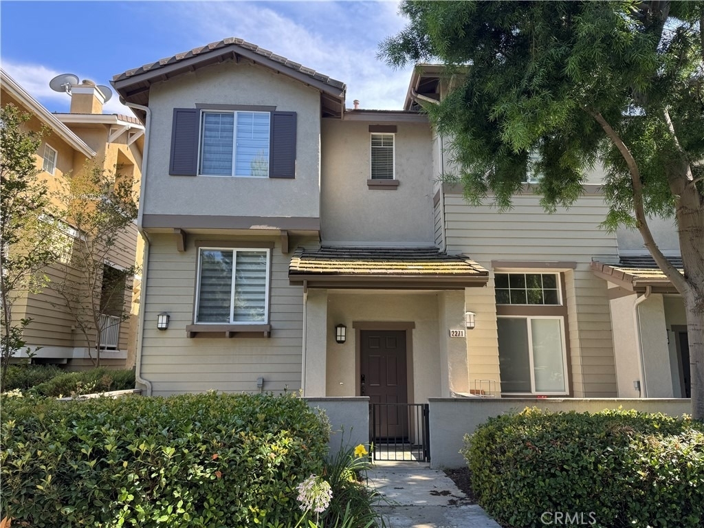 2271 Yarbough - Photo 0