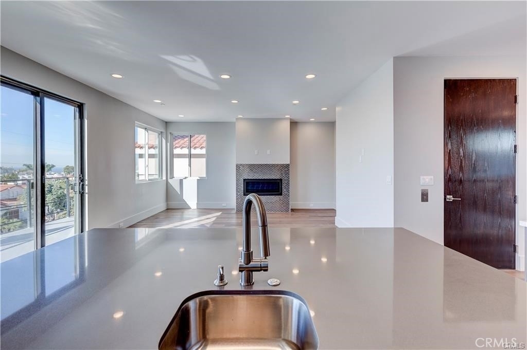 716 N Juanita Avenue - Photo 33