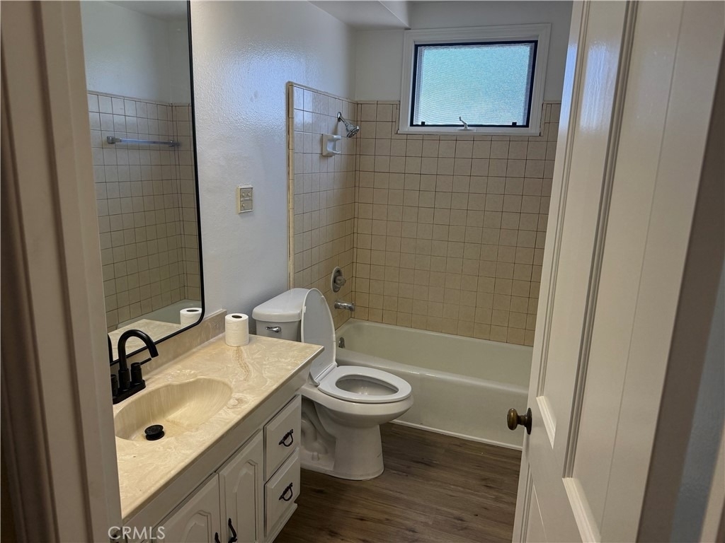 325 N Vermont - Photo 6