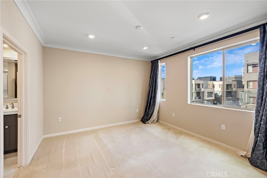111 Bowery - Photo 10