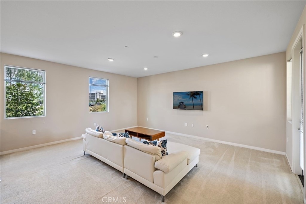 111 Bowery - Photo 2