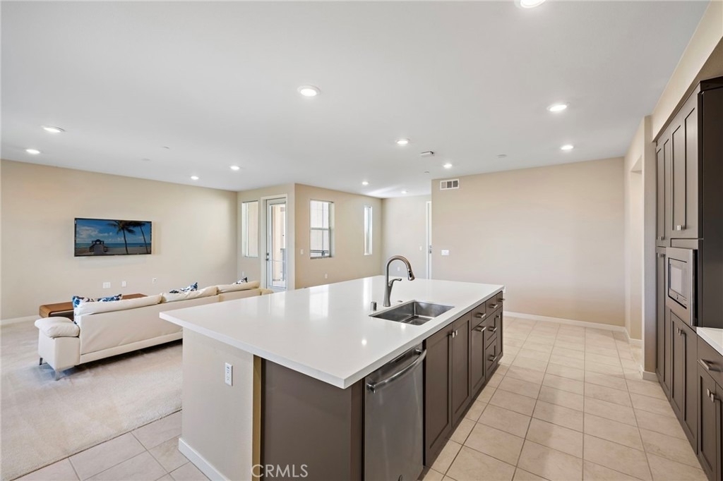 111 Bowery - Photo 4