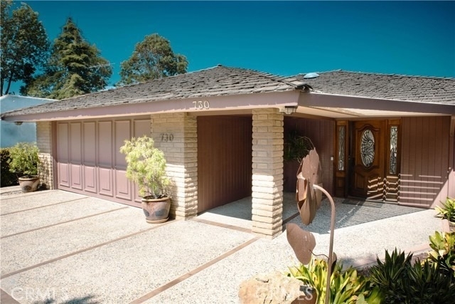730 Saint James Place - Photo 1