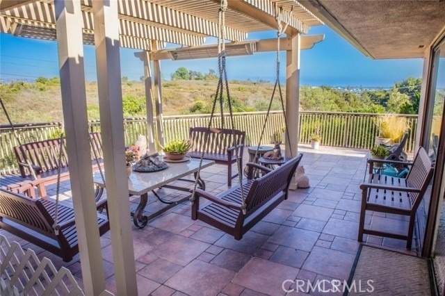 730 Saint James Place - Photo 13