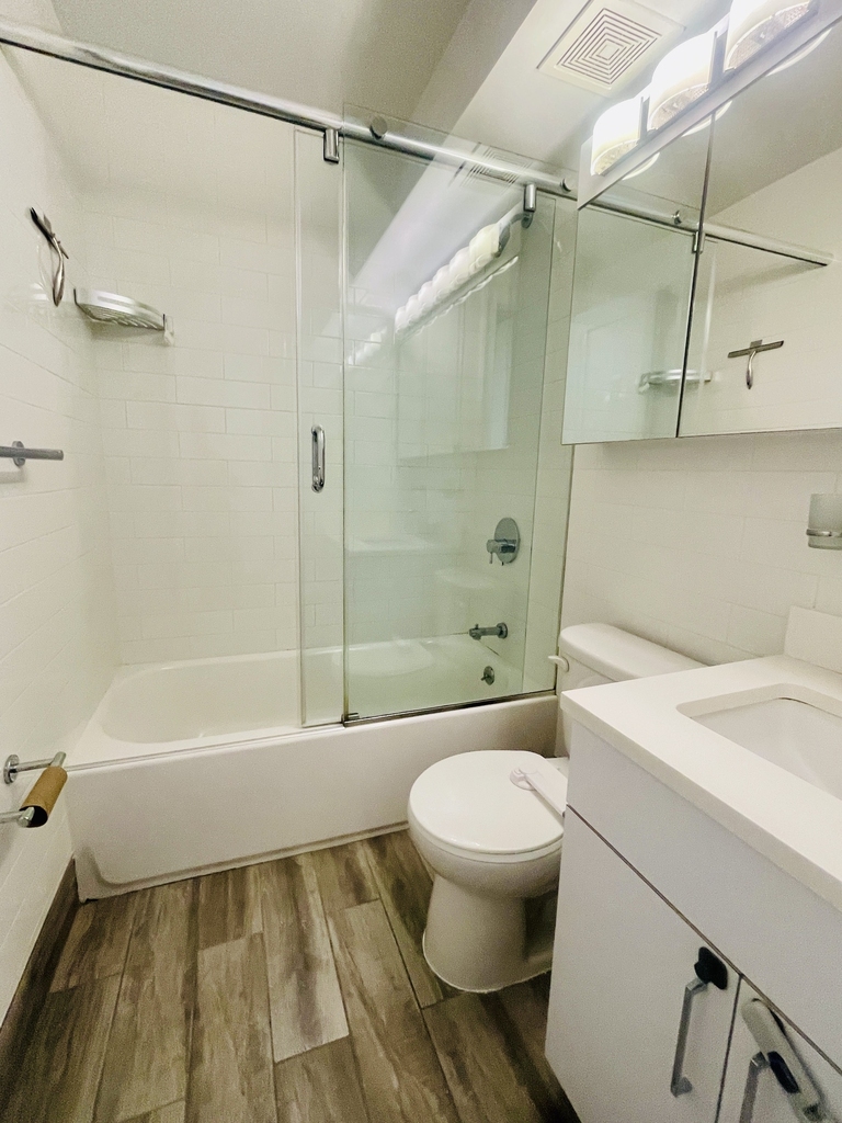  East 56th Street - Photo 14