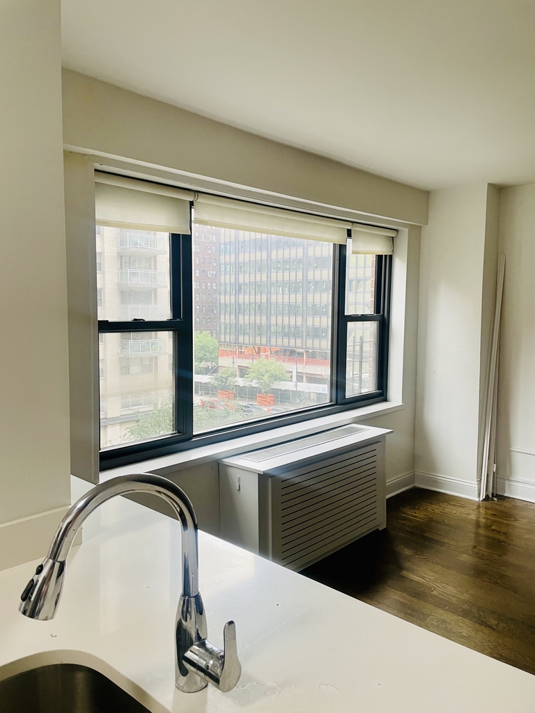  East 56th Street - Photo 9