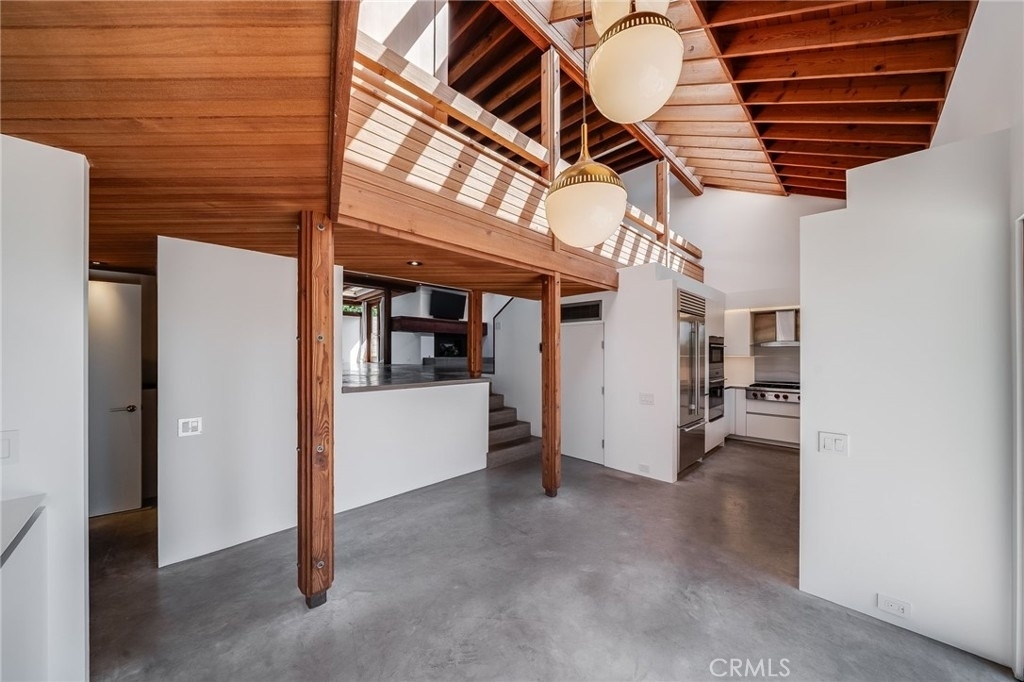 1625 Catalina - Photo 9