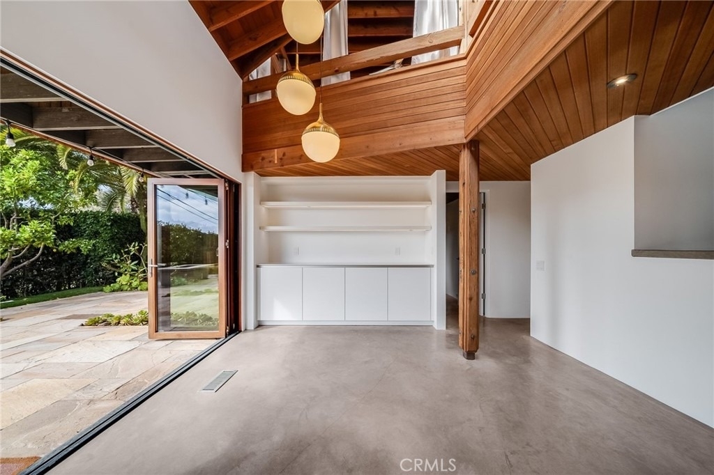 1625 Catalina - Photo 6