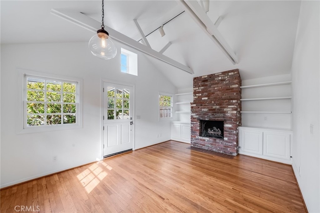 1641 Catalina - Photo 2
