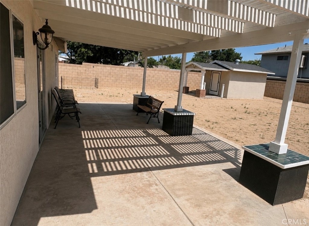 1315 E Ave J5 - Photo 19