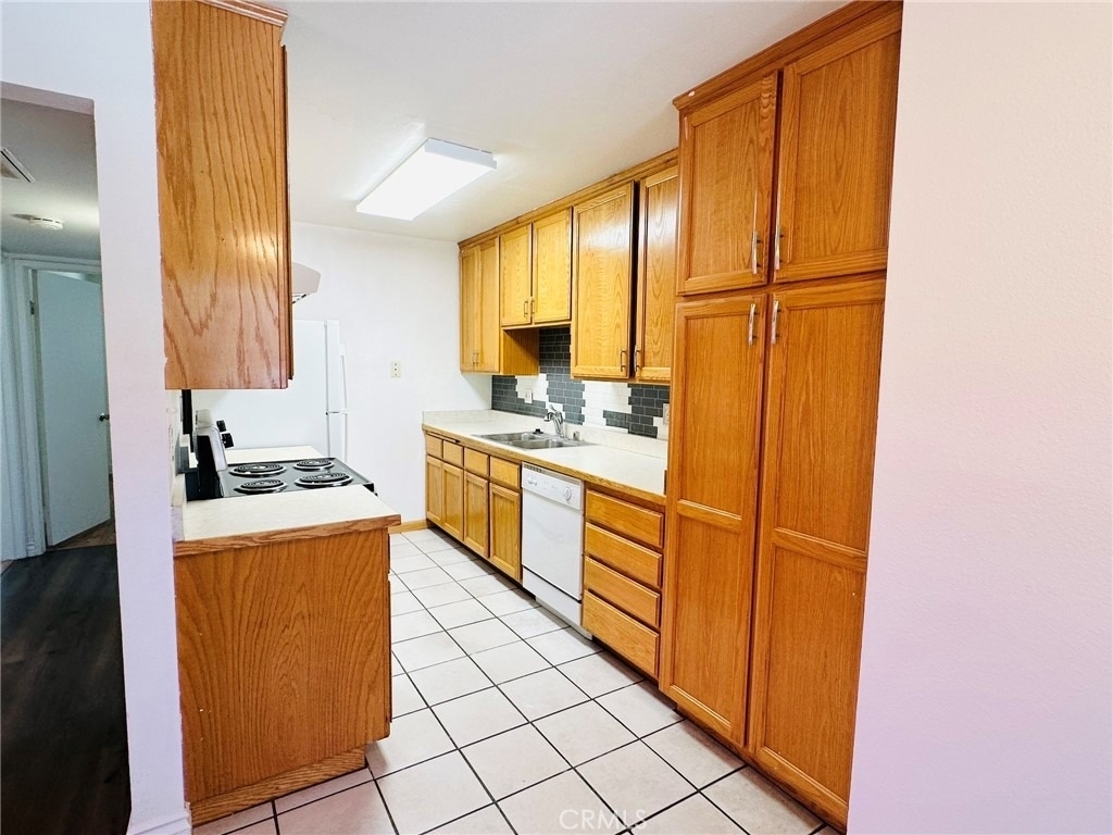 10916 Rincon Street - Photo 5
