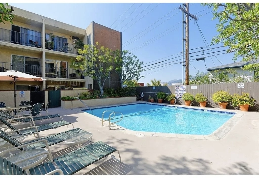 365 Burchett Street - Photo 8