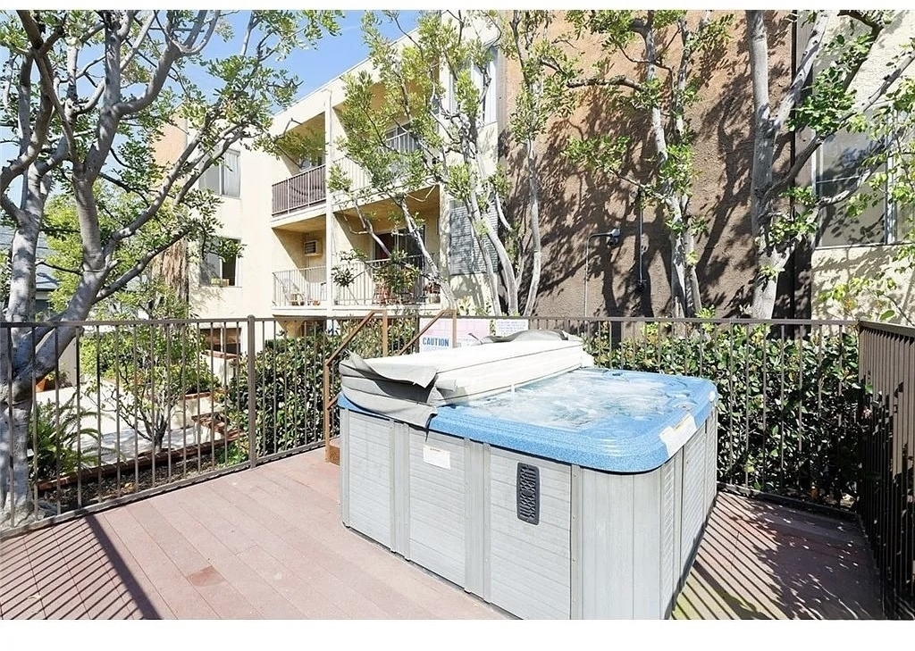 365 Burchett Street - Photo 10