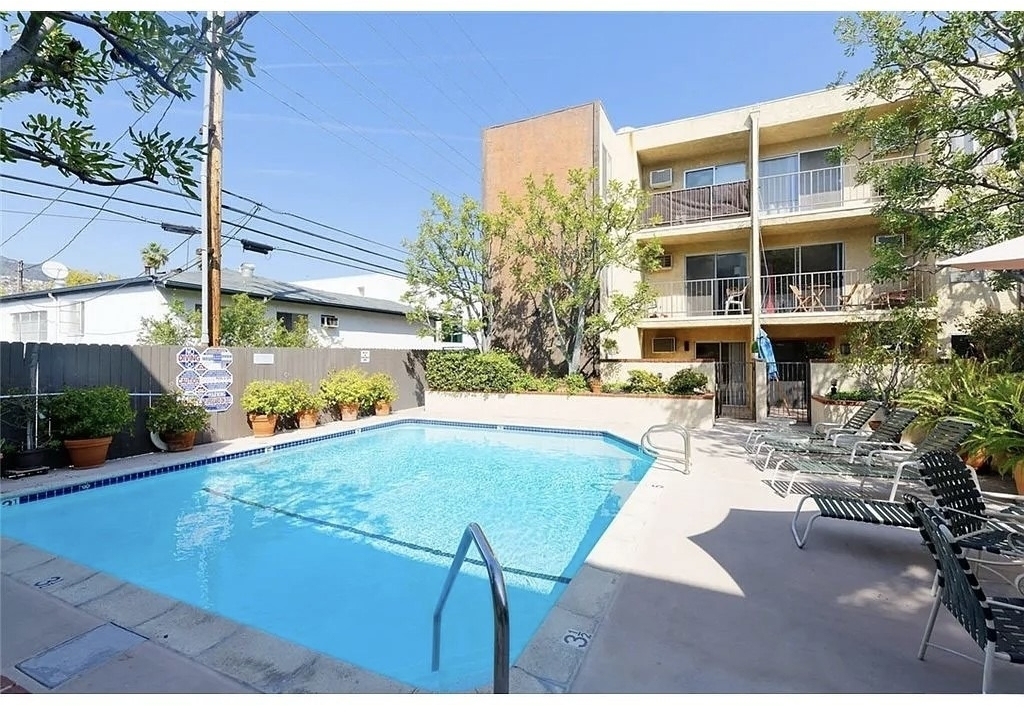 365 Burchett Street - Photo 11