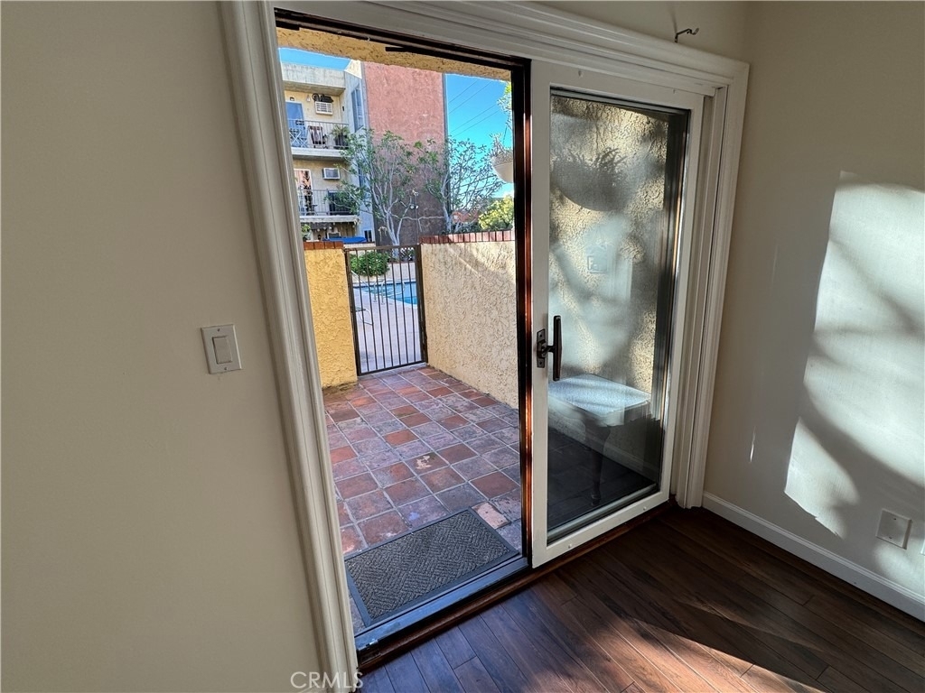 365 Burchett Street - Photo 2