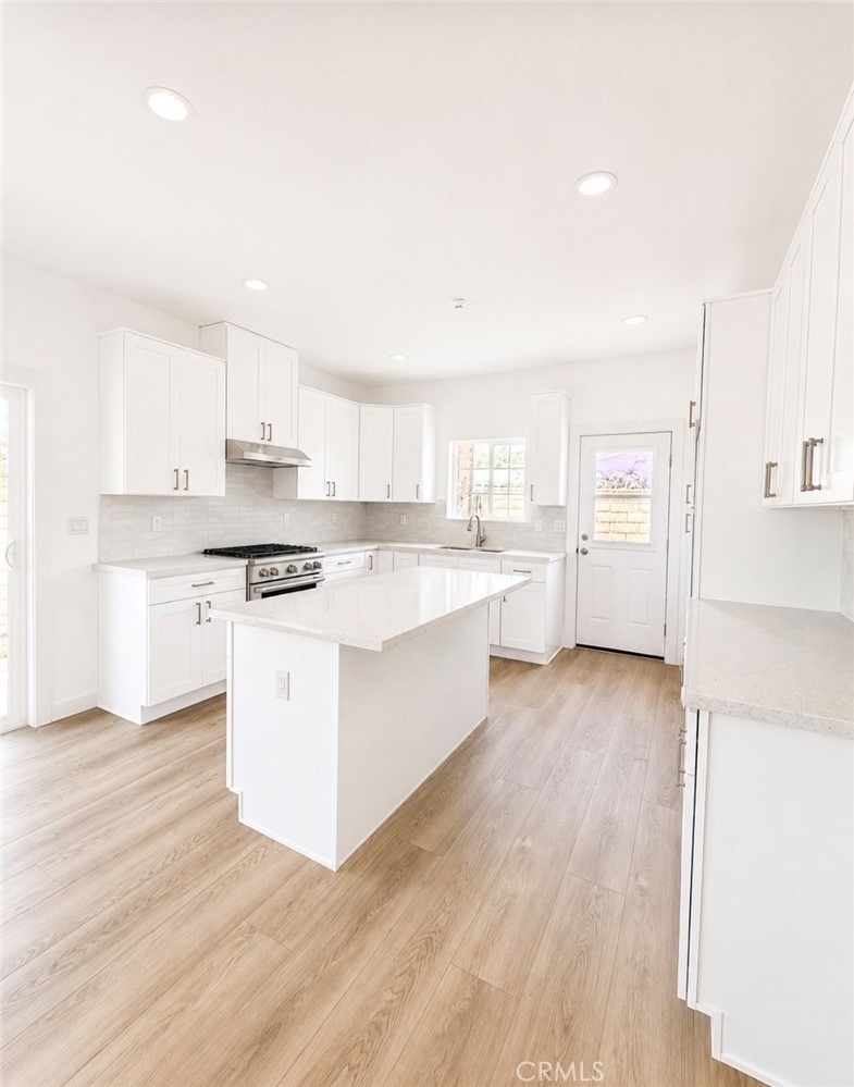 14623 Cullen St - Photo 1