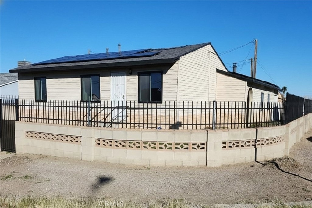 611 Lillian Drive - Photo 1