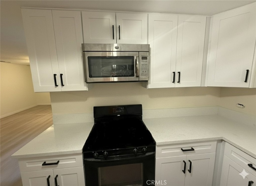 611 Lillian Drive - Photo 7