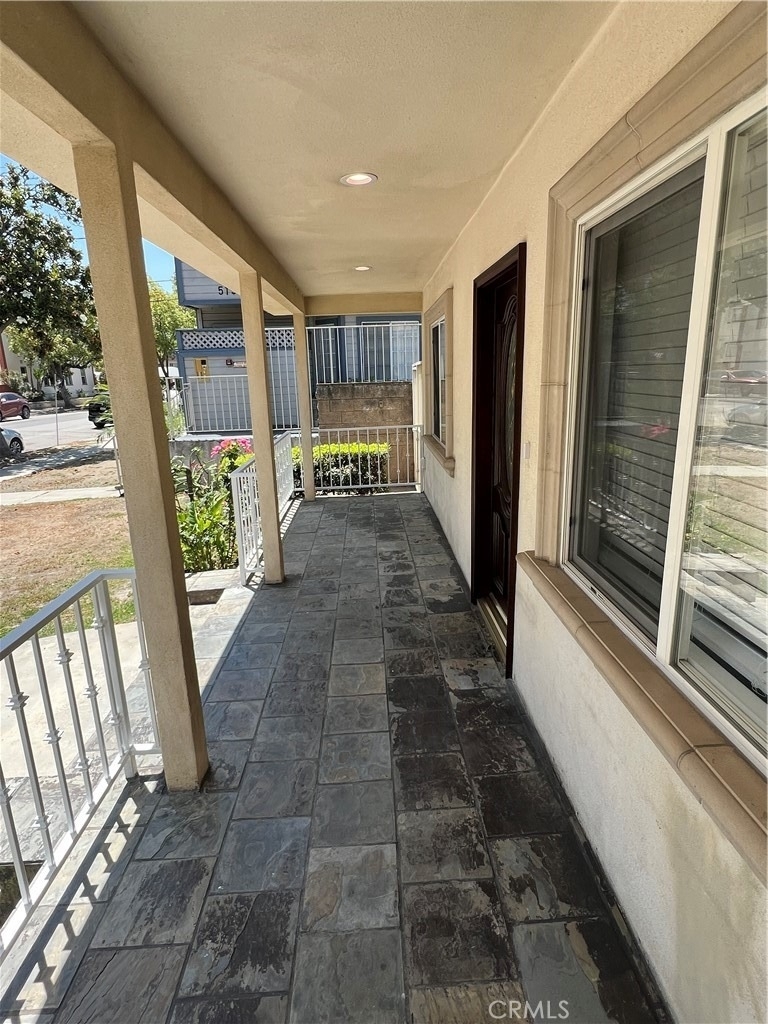 517 Concord - Photo 2