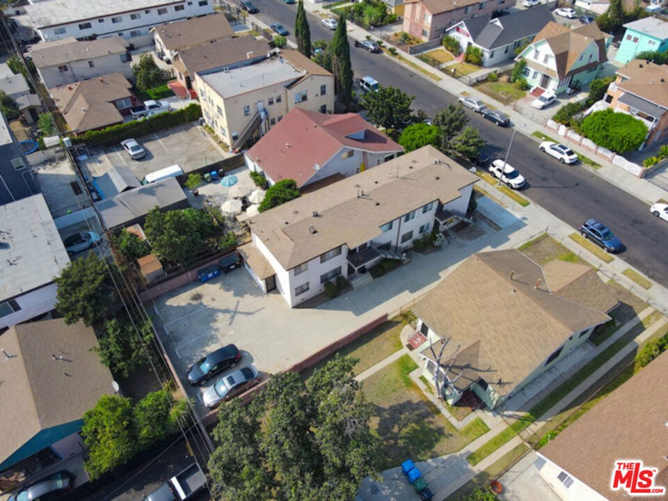 1324 W 36th Street - Photo 4