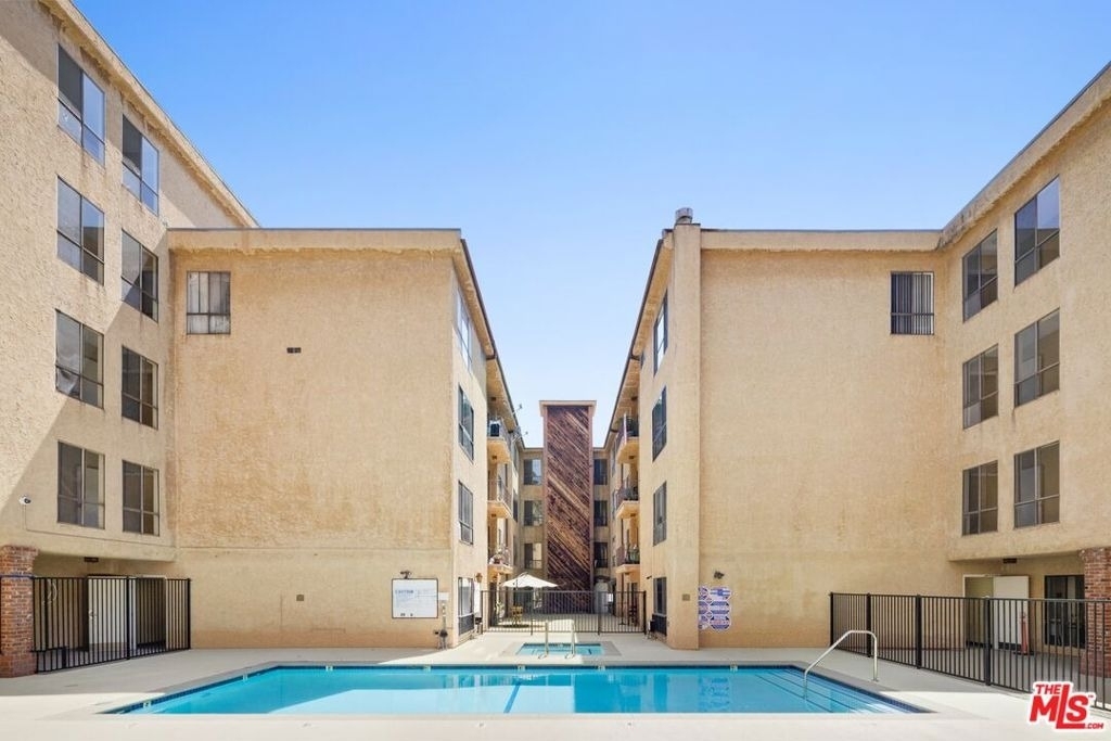 7300 Franklin Avenue - Photo 1