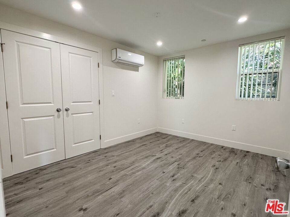 11512 Oxford Avenue - Photo 16