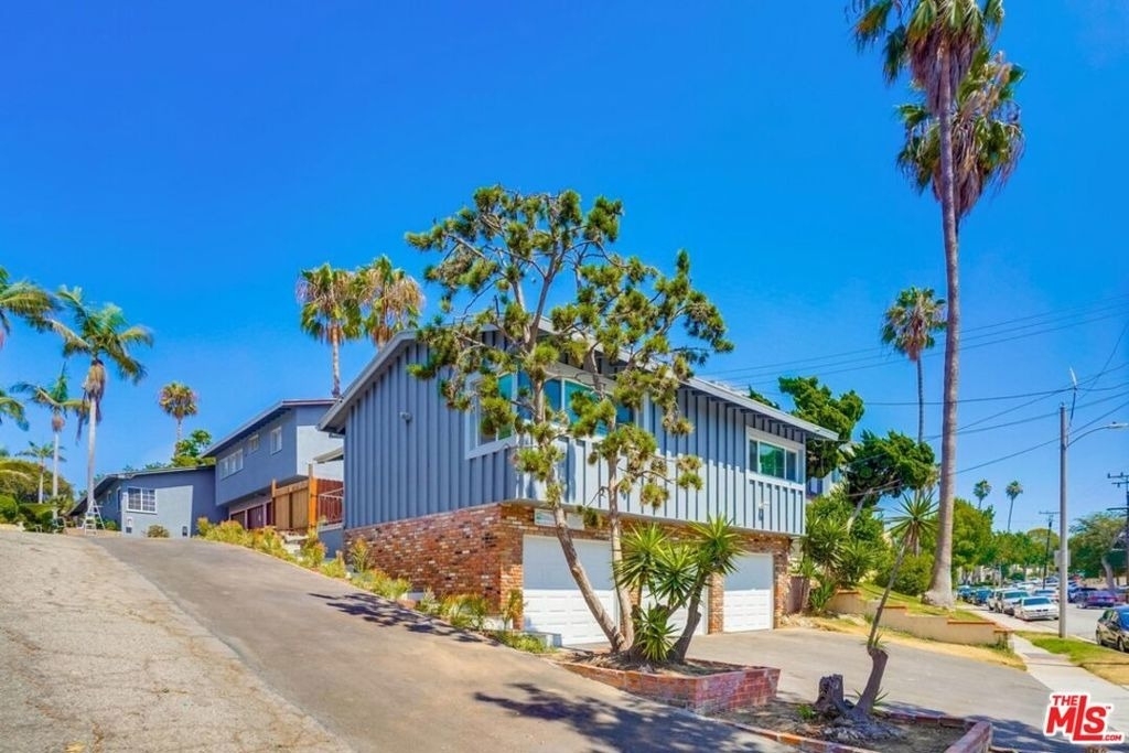 869 Glenway Drive - Photo 11