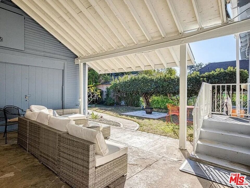 918 N Vista Street - Photo 11