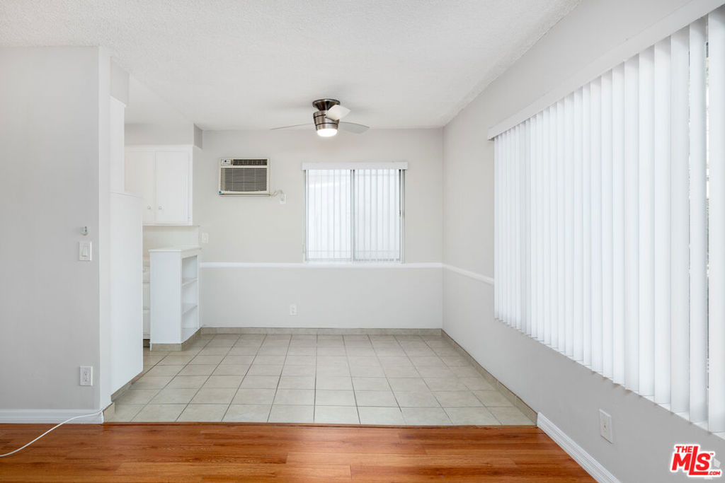 1023 N Laurel Avenue - Photo 3