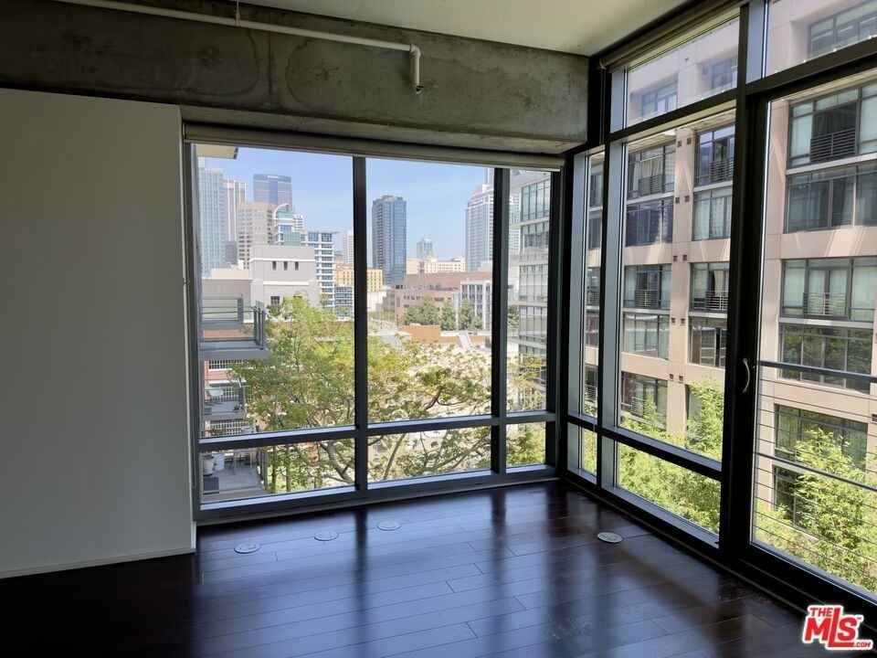 1100 S Hope Street - Photo 12